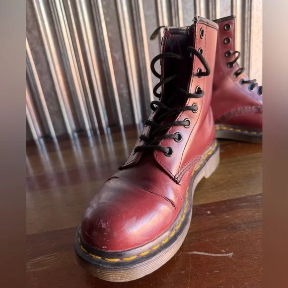 Dr. Martens WOMEN'S 1460 CHERRY RED SMOOTH - RED - Picture 2 of 5